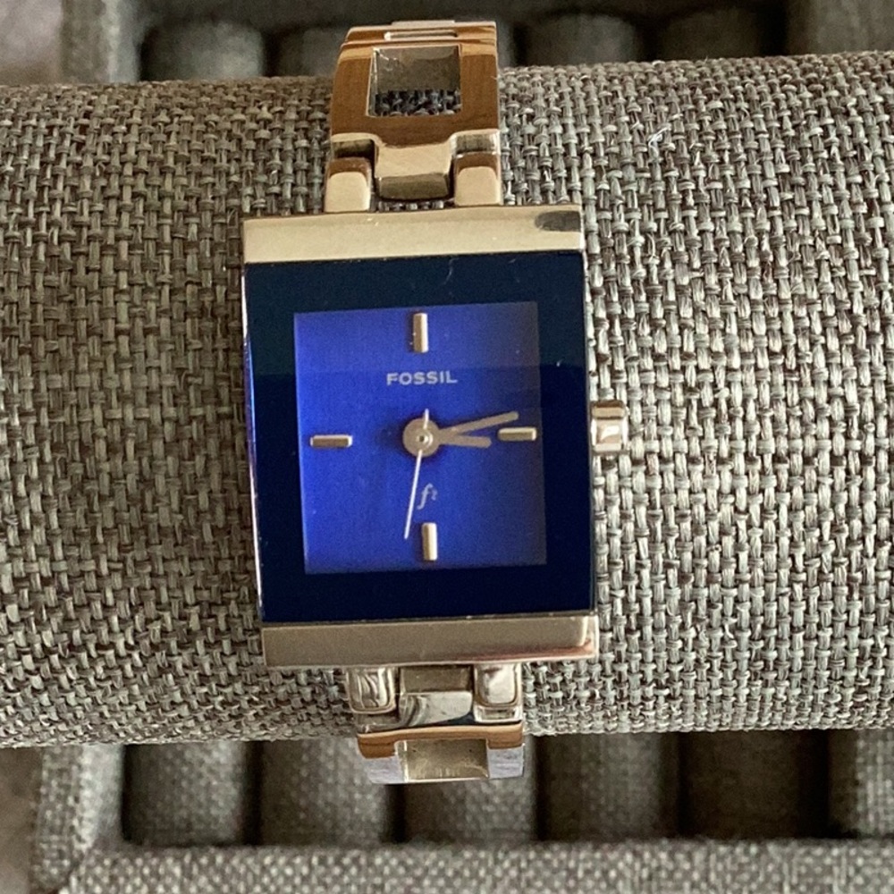 Fossil Watch E - image 4